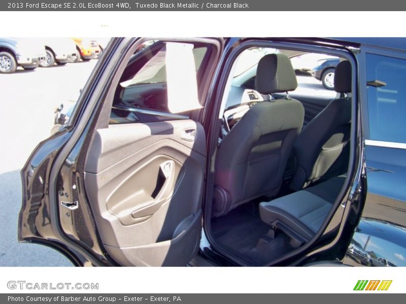 Tuxedo Black Metallic / Charcoal Black 2013 Ford Escape SE 2.0L EcoBoost 4WD