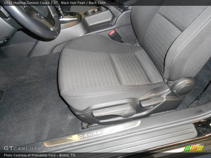 Black Noir Pearl / Black Cloth 2013 Hyundai Genesis Coupe 2.0T
