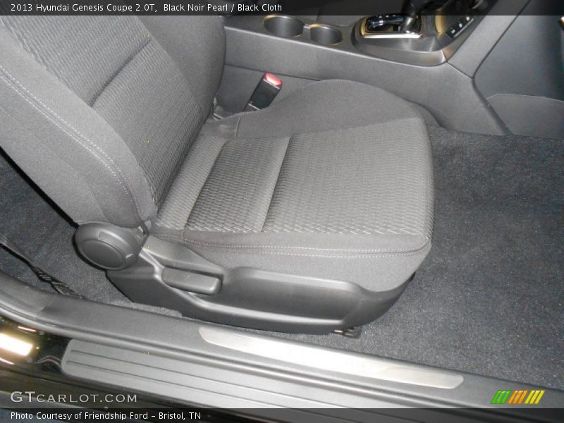 Black Noir Pearl / Black Cloth 2013 Hyundai Genesis Coupe 2.0T