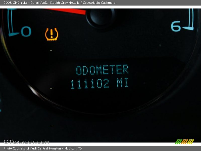 Stealth Gray Metallic / Cocoa/Light Cashmere 2008 GMC Yukon Denali AWD