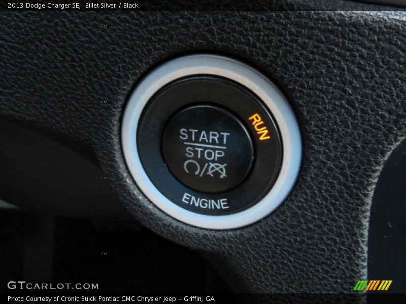 Billet Silver / Black 2013 Dodge Charger SE