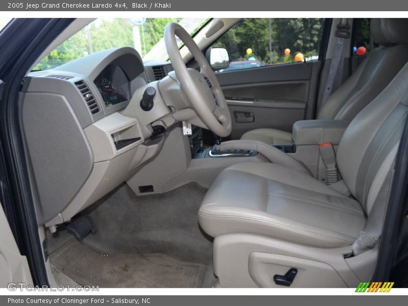 Black / Khaki 2005 Jeep Grand Cherokee Laredo 4x4