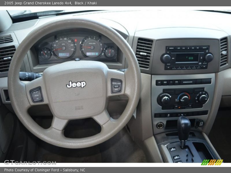 Black / Khaki 2005 Jeep Grand Cherokee Laredo 4x4