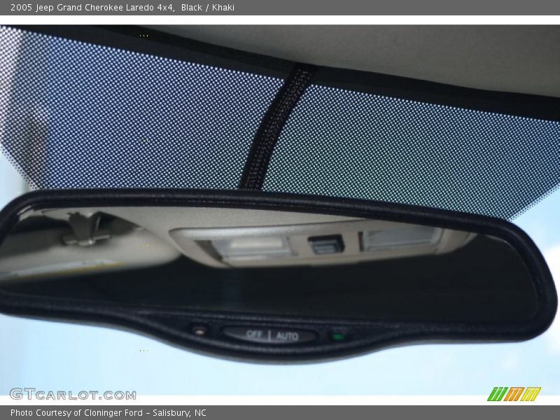 Black / Khaki 2005 Jeep Grand Cherokee Laredo 4x4