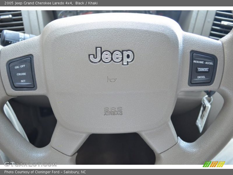 Black / Khaki 2005 Jeep Grand Cherokee Laredo 4x4