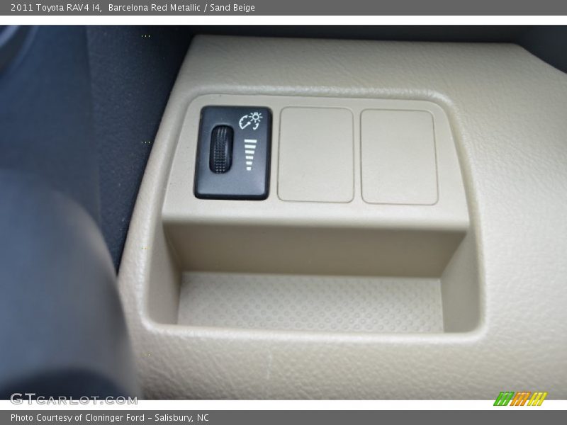 Barcelona Red Metallic / Sand Beige 2011 Toyota RAV4 I4