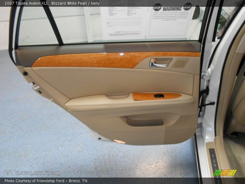 Blizzard White Pearl / Ivory 2007 Toyota Avalon XLS