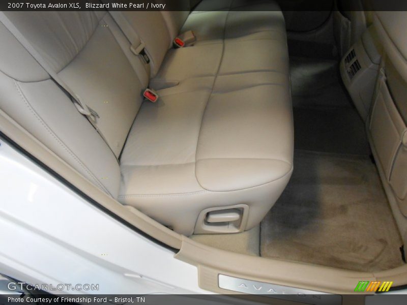 Blizzard White Pearl / Ivory 2007 Toyota Avalon XLS