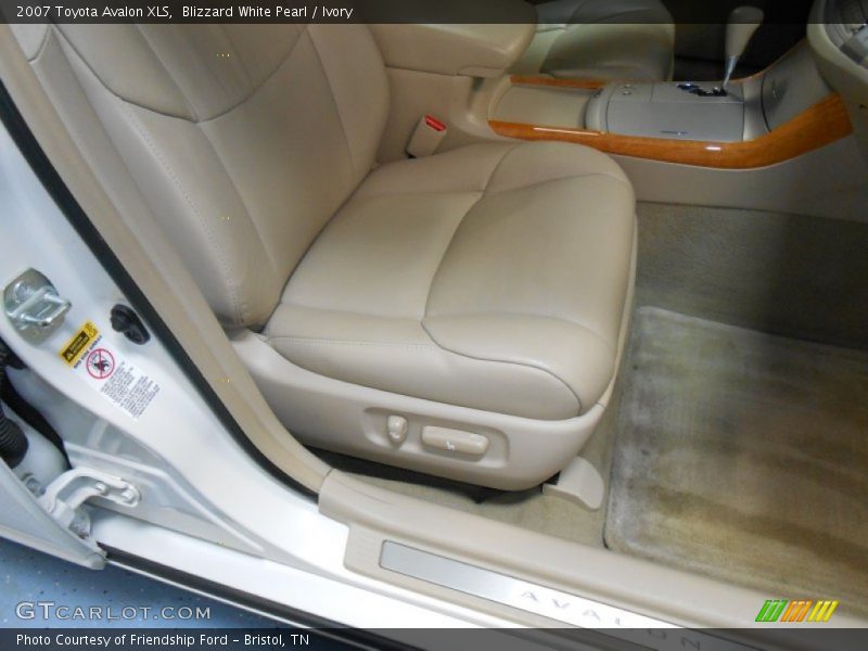 Blizzard White Pearl / Ivory 2007 Toyota Avalon XLS