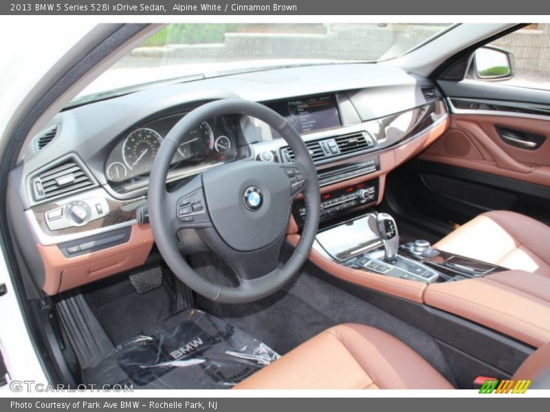 Alpine White / Cinnamon Brown 2013 BMW 5 Series 528i xDrive Sedan