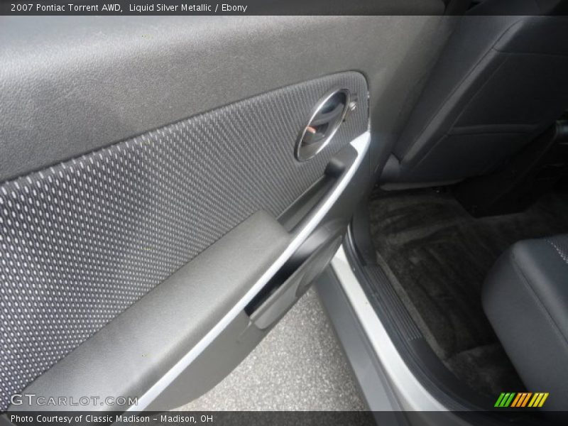 Liquid Silver Metallic / Ebony 2007 Pontiac Torrent AWD
