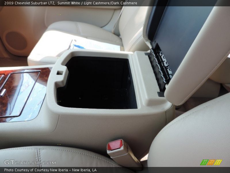 Summit White / Light Cashmere/Dark Cashmere 2009 Chevrolet Suburban LTZ