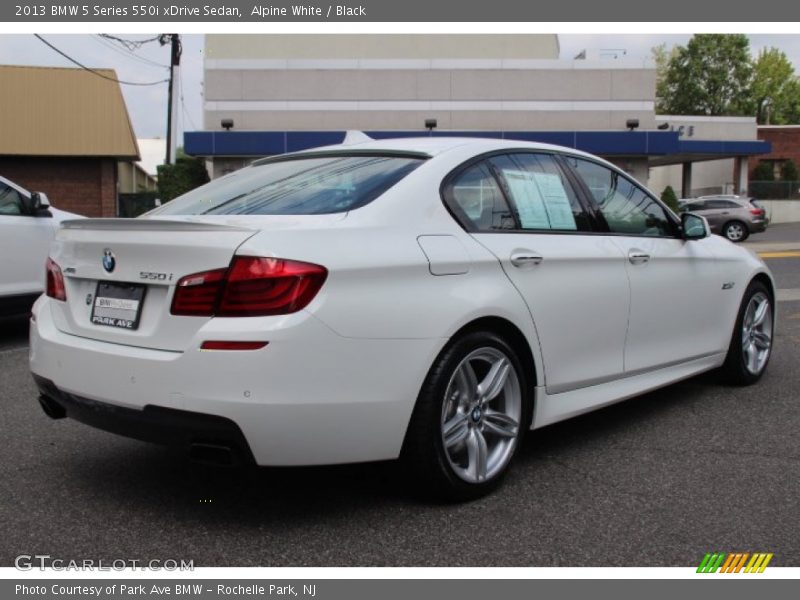 Alpine White / Black 2013 BMW 5 Series 550i xDrive Sedan