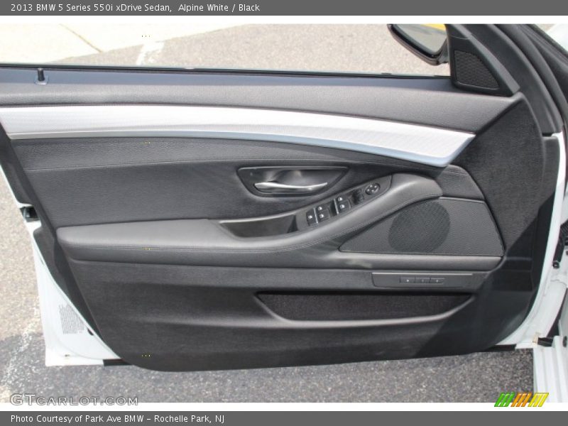 Door Panel of 2013 5 Series 550i xDrive Sedan