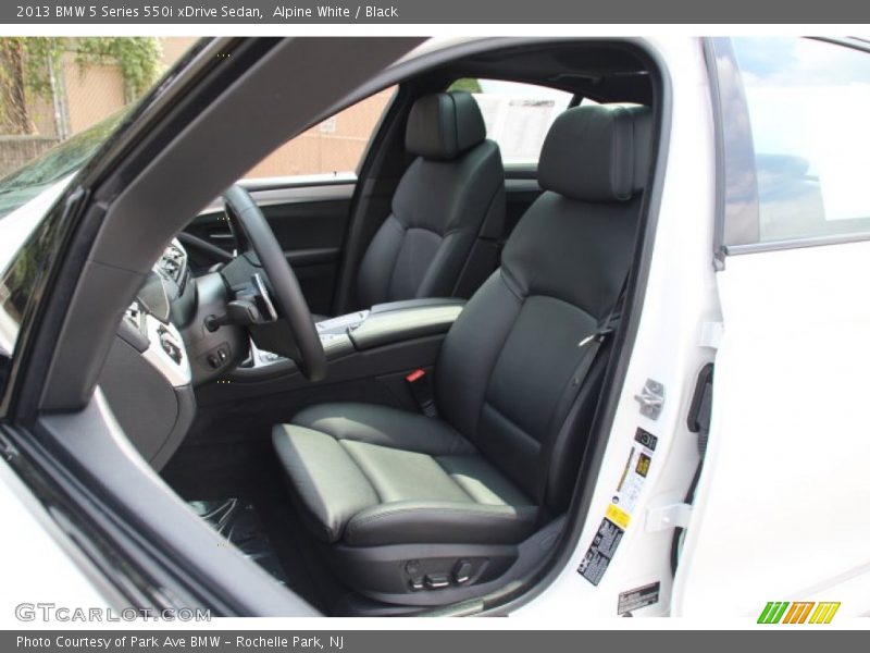 Alpine White / Black 2013 BMW 5 Series 550i xDrive Sedan