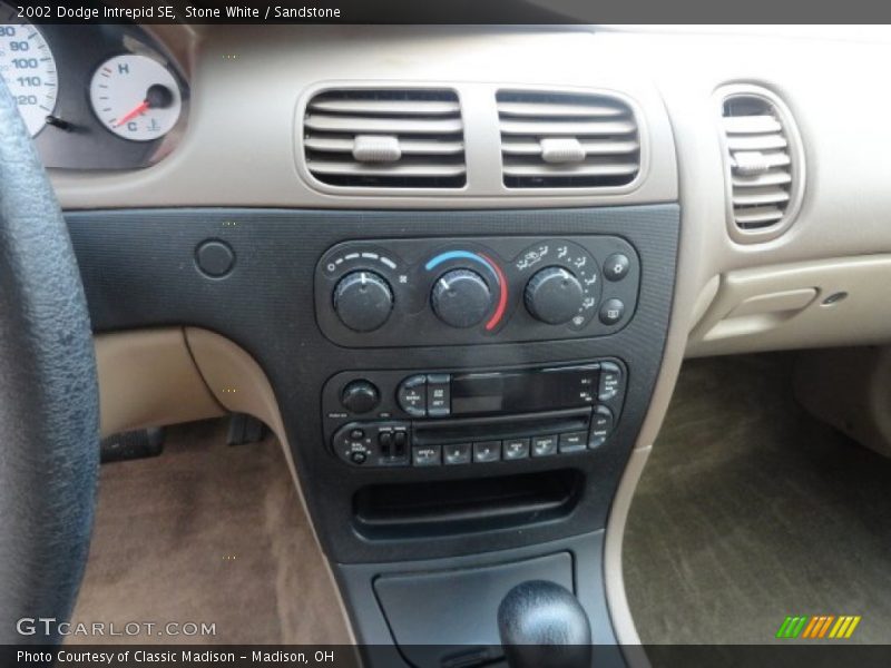 Stone White / Sandstone 2002 Dodge Intrepid SE