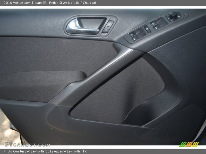 Reflex Silver Metallic / Charcoal 2010 Volkswagen Tiguan SE