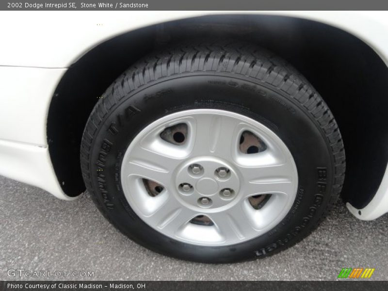 Stone White / Sandstone 2002 Dodge Intrepid SE
