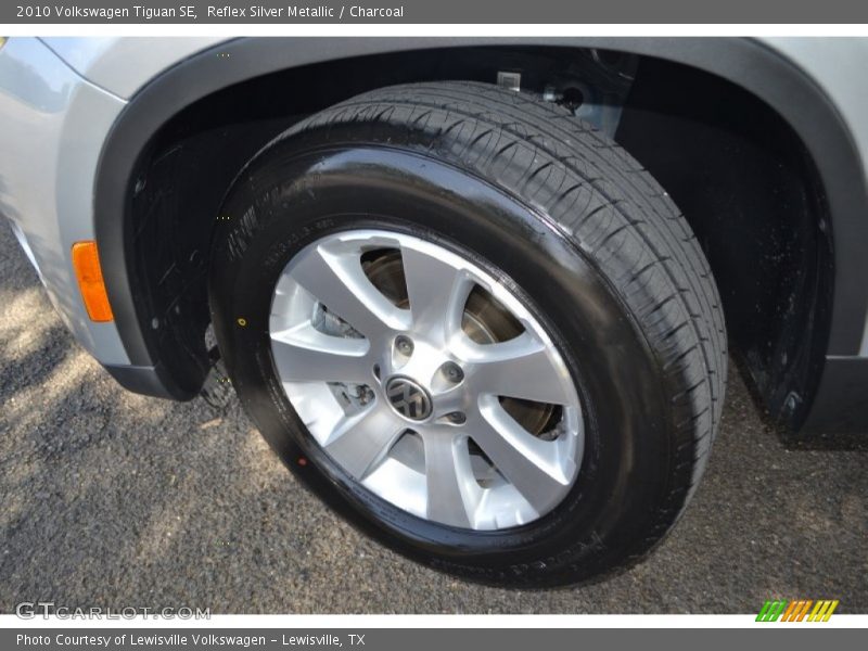 Reflex Silver Metallic / Charcoal 2010 Volkswagen Tiguan SE