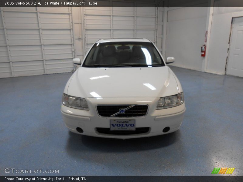 Ice White / Taupe/Light Taupe 2005 Volvo S60 2.4