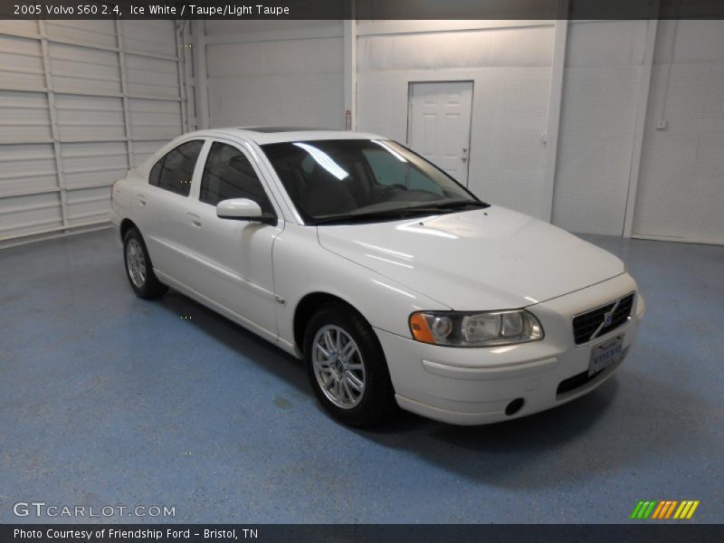 Ice White / Taupe/Light Taupe 2005 Volvo S60 2.4