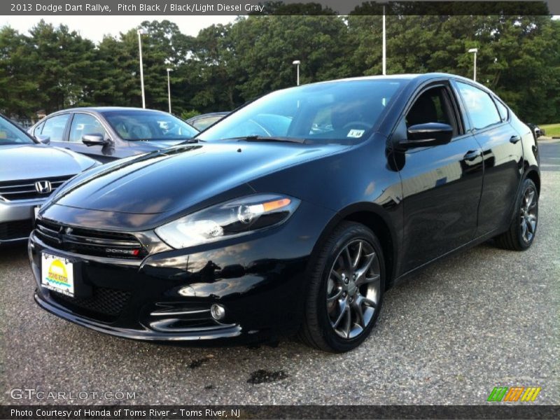 Pitch Black / Black/Light Diesel Gray 2013 Dodge Dart Rallye