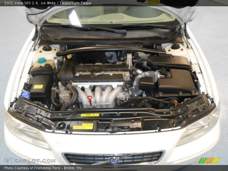 Ice White / Taupe/Light Taupe 2005 Volvo S60 2.4