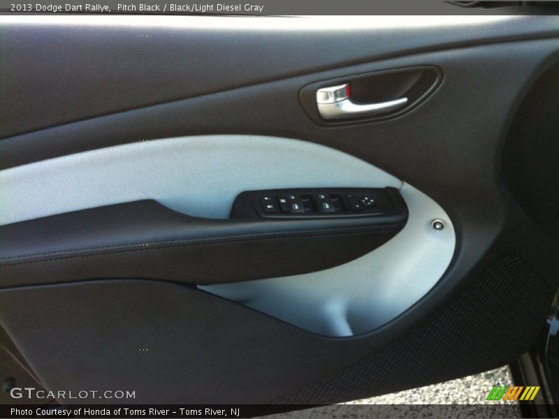 Pitch Black / Black/Light Diesel Gray 2013 Dodge Dart Rallye