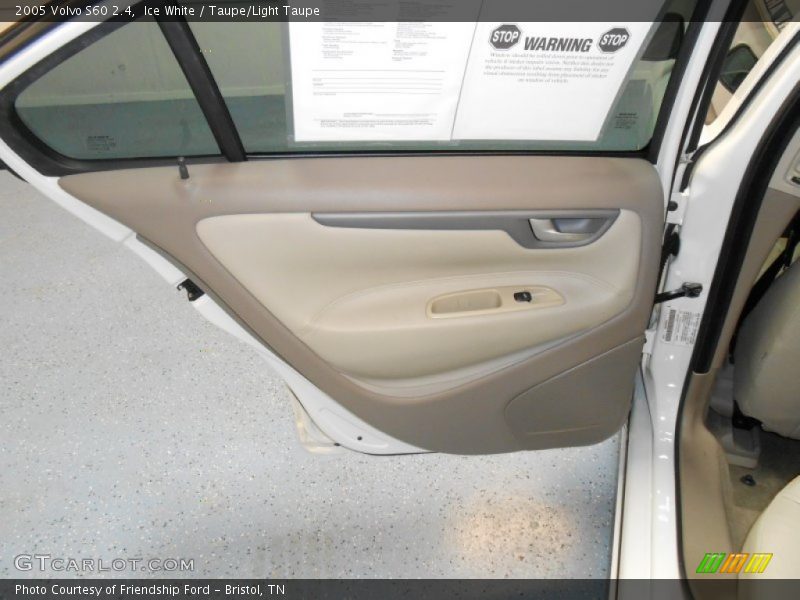 Ice White / Taupe/Light Taupe 2005 Volvo S60 2.4