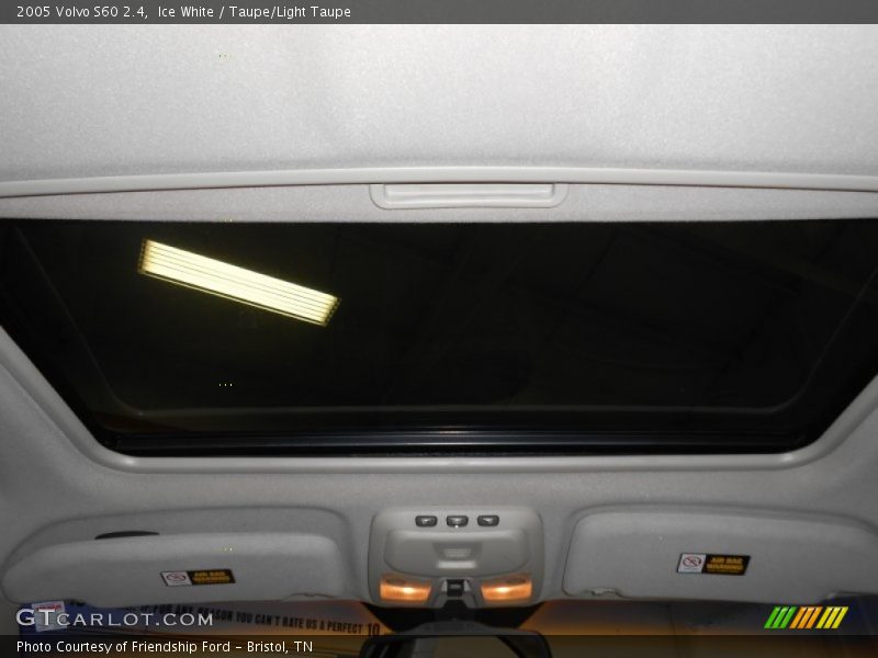 Ice White / Taupe/Light Taupe 2005 Volvo S60 2.4