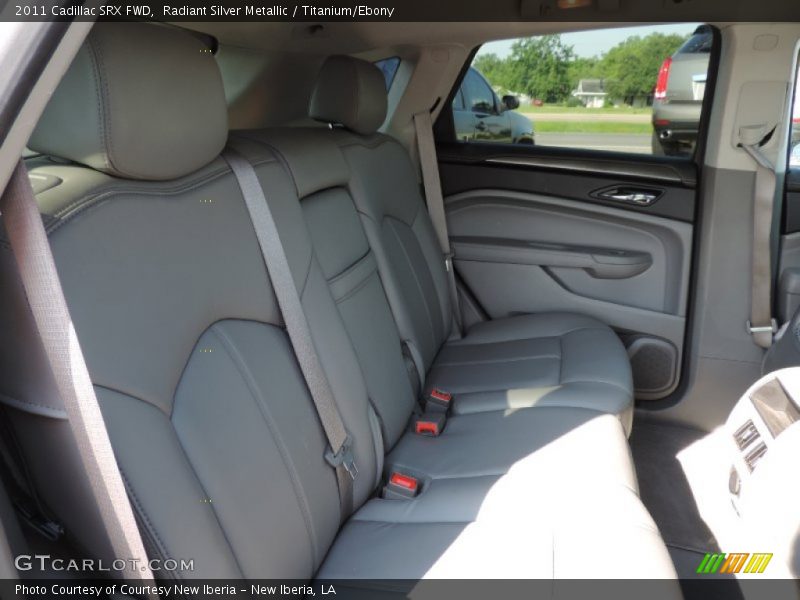 Radiant Silver Metallic / Titanium/Ebony 2011 Cadillac SRX FWD