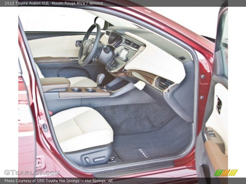 Moulin Rouge Mica / Almond 2013 Toyota Avalon XLE