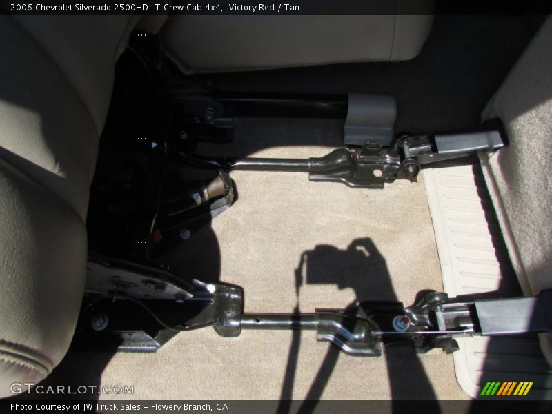 Victory Red / Tan 2006 Chevrolet Silverado 2500HD LT Crew Cab 4x4