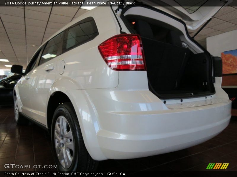 Pearl White Tri-Coat / Black 2014 Dodge Journey Amercian Value Package