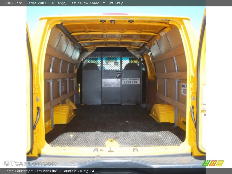 Fleet Yellow / Medium Flint Grey 2007 Ford E Series Van E250 Cargo