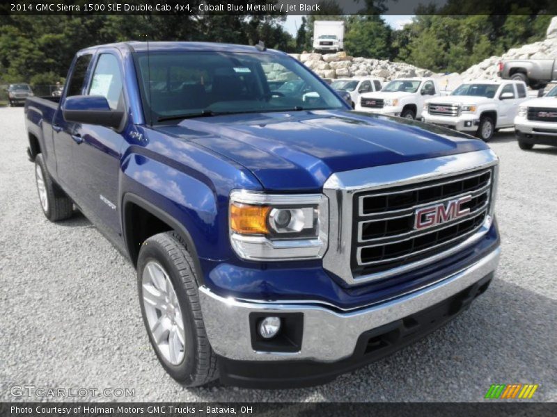 Front 3/4 View of 2014 Sierra 1500 SLE Double Cab 4x4