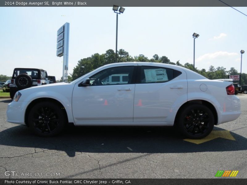 Bright White / Black 2014 Dodge Avenger SE