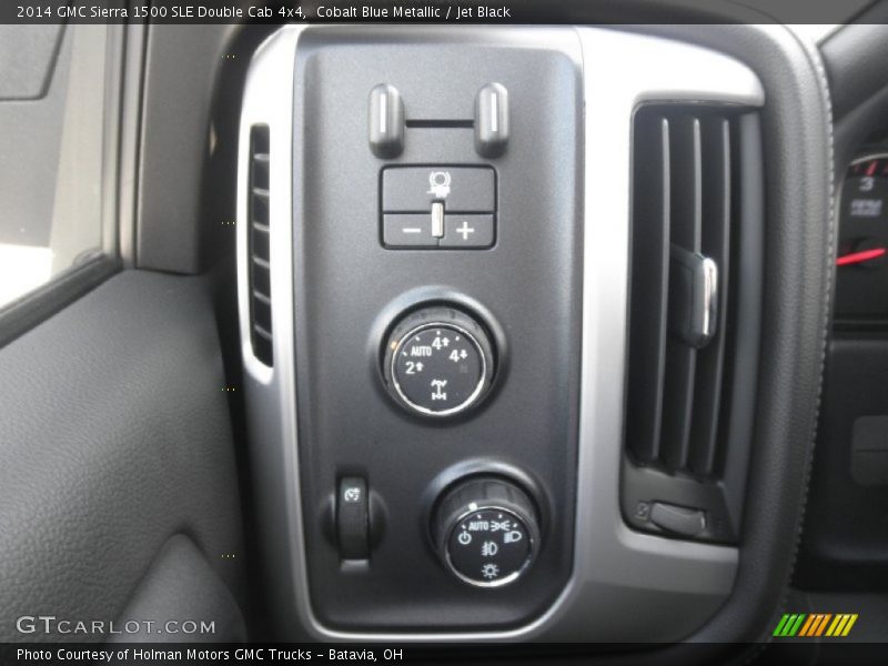 Controls of 2014 Sierra 1500 SLE Double Cab 4x4