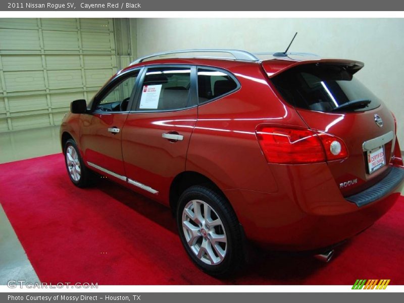 Cayenne Red / Black 2011 Nissan Rogue SV