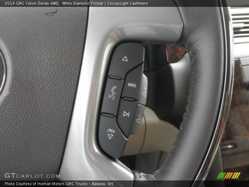 Controls of 2014 Yukon Denali AWD