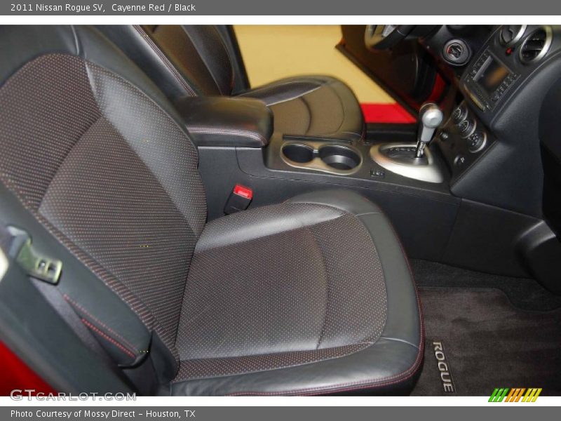 Cayenne Red / Black 2011 Nissan Rogue SV