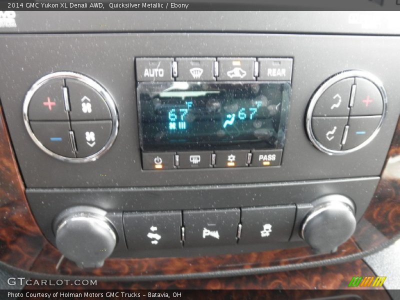 Controls of 2014 Yukon XL Denali AWD