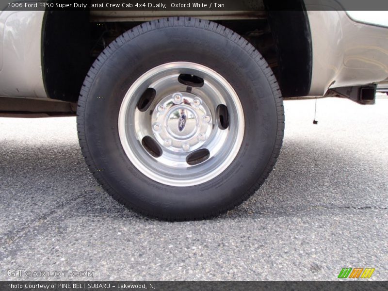 Oxford White / Tan 2006 Ford F350 Super Duty Lariat Crew Cab 4x4 Dually