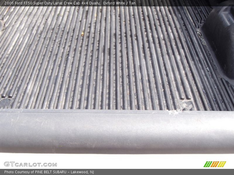 Oxford White / Tan 2006 Ford F350 Super Duty Lariat Crew Cab 4x4 Dually