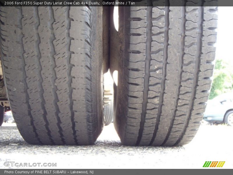 Oxford White / Tan 2006 Ford F350 Super Duty Lariat Crew Cab 4x4 Dually