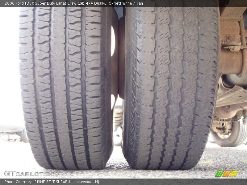 Oxford White / Tan 2006 Ford F350 Super Duty Lariat Crew Cab 4x4 Dually