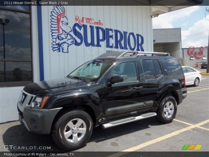 Super Black / Gray 2011 Nissan Xterra S