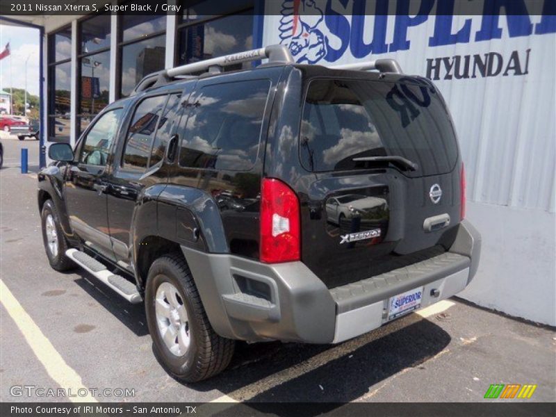 Super Black / Gray 2011 Nissan Xterra S