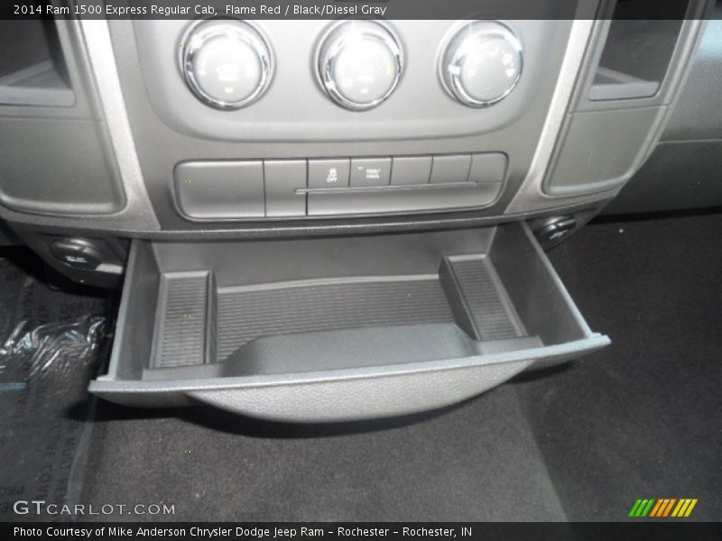 Controls of 2014 1500 Express Regular Cab