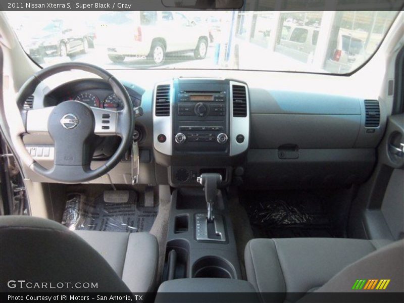 Super Black / Gray 2011 Nissan Xterra S